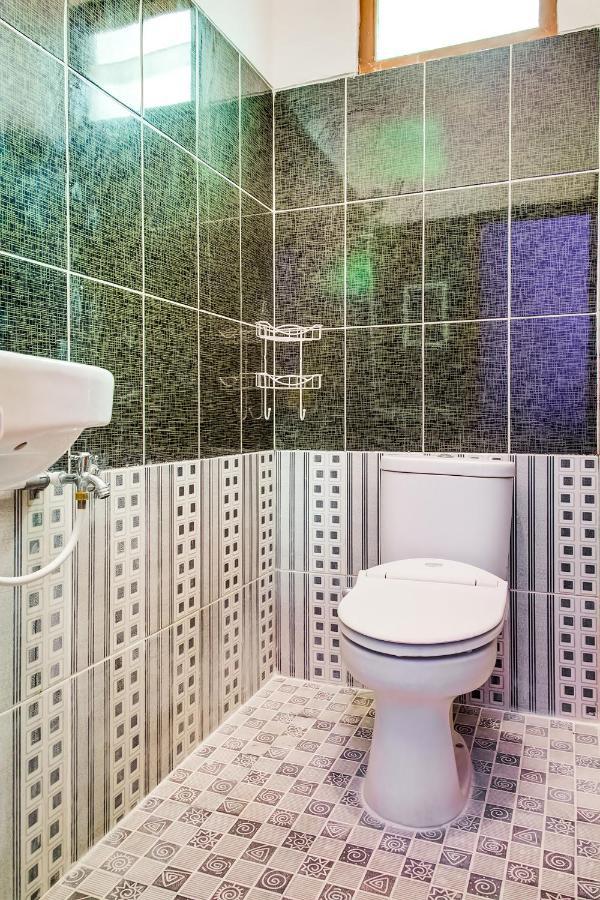 Oyo 3831 Pelangi Residence Syariah Solo Dış mekan fotoğraf