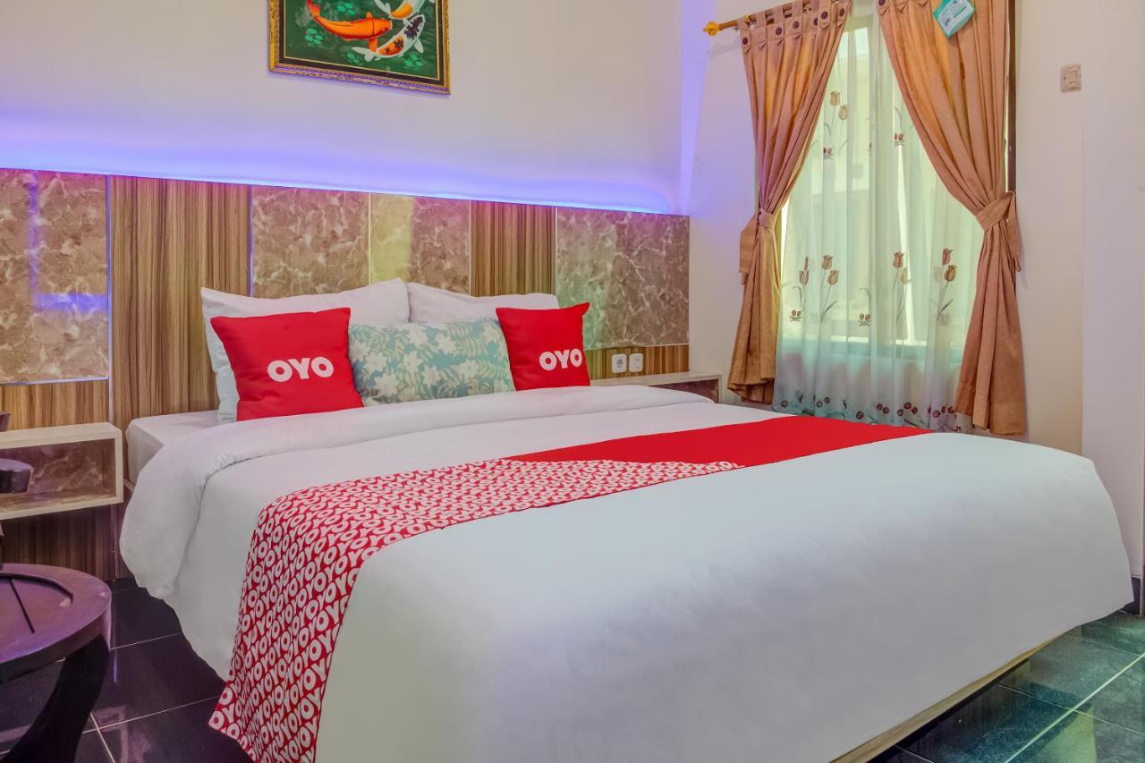 Oyo 3831 Pelangi Residence Syariah Solo Dış mekan fotoğraf