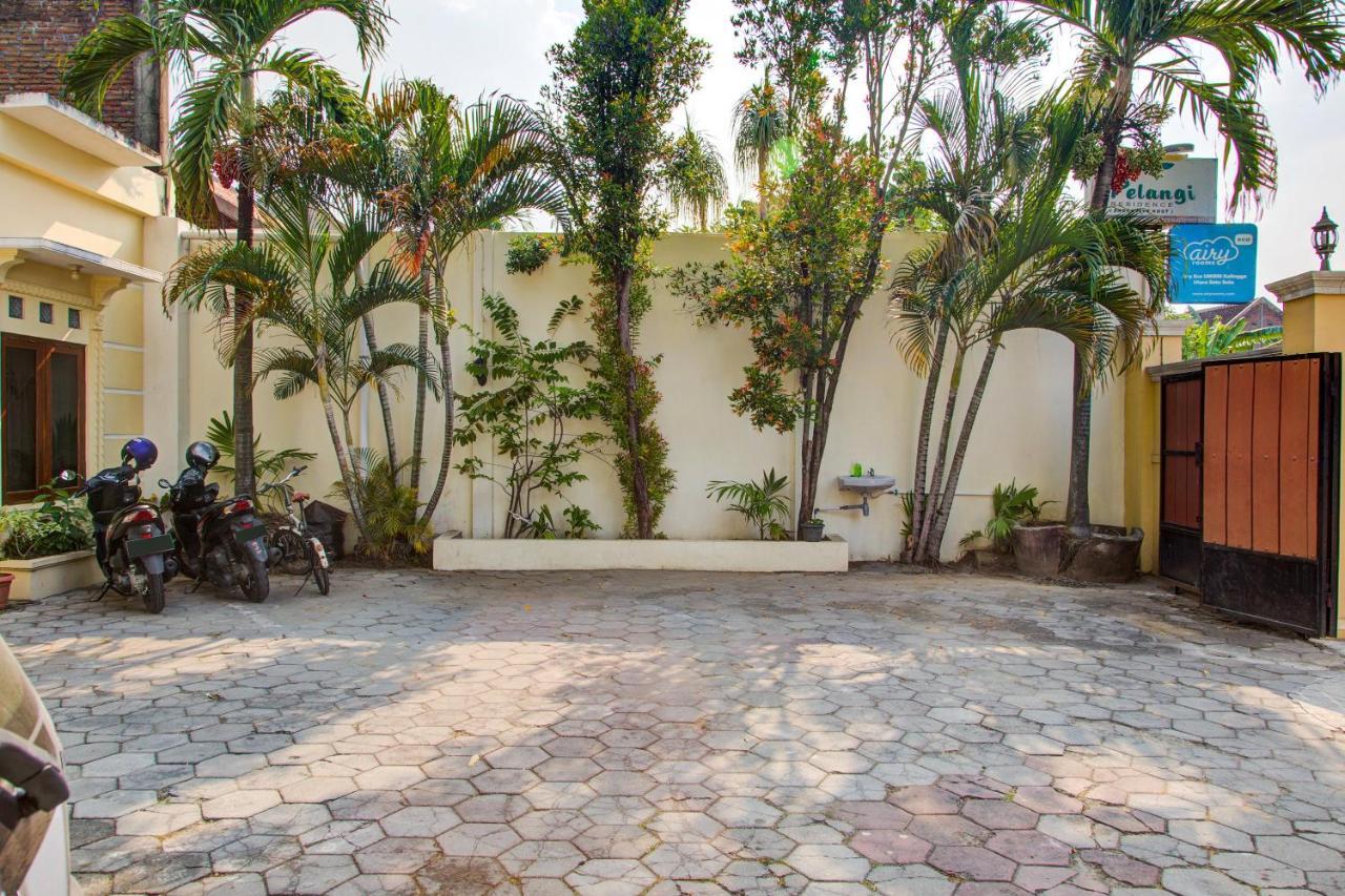 Oyo 3831 Pelangi Residence Syariah Solo Dış mekan fotoğraf