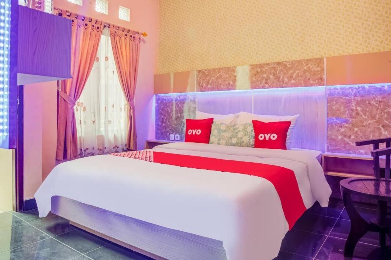 Oyo 3831 Pelangi Residence Syariah Solo Dış mekan fotoğraf